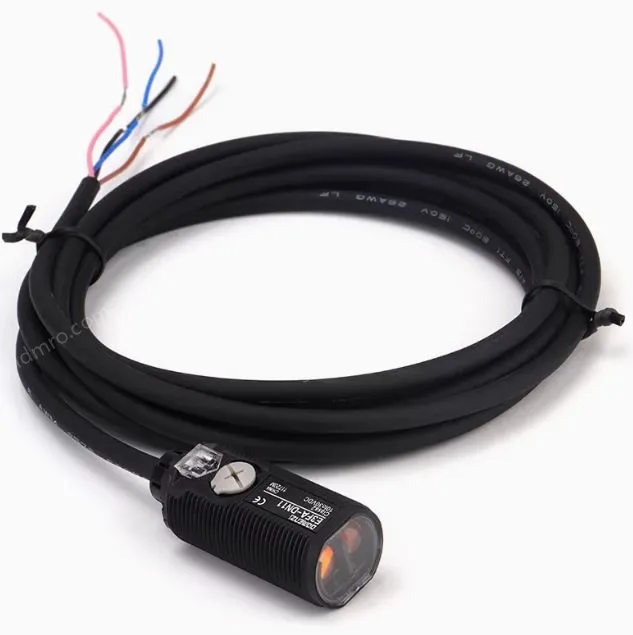 M12 plug-in type Diffuse reflection photoelectric switch,10-30VDC 3-wire proximity switch E3FA-DP16